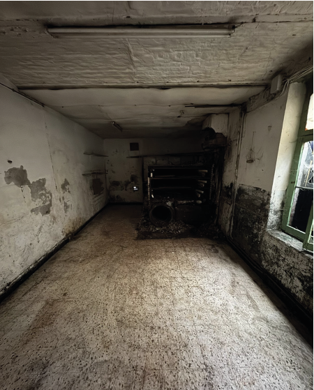 Pièce n°1 vidée et balayée à l’issue du débarras de maison à Roubaix réalisé par notre équipe