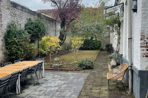 Vue d’ensemble du travail d’entretien d’espaces verts à Lille réalisé par notre équipe